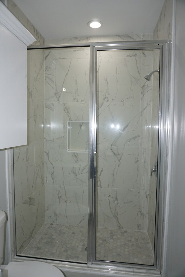 Building Photo - 1313 N 48th St