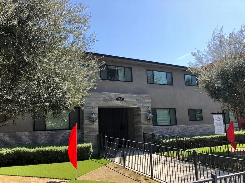 Primary Photo - 1824 N Gramercy Pl