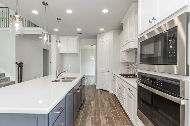 Building Photo - 677 Cape Capri Dr