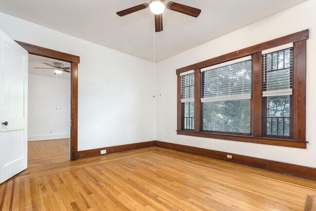 Building Photo - 145 N Keats Ave