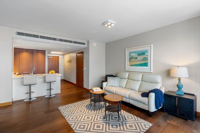 Building Photo - Fully Furnished 1BR/1BA at the Luxurious O...