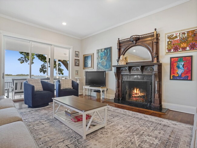 Building Photo - 3 E Beach Dr