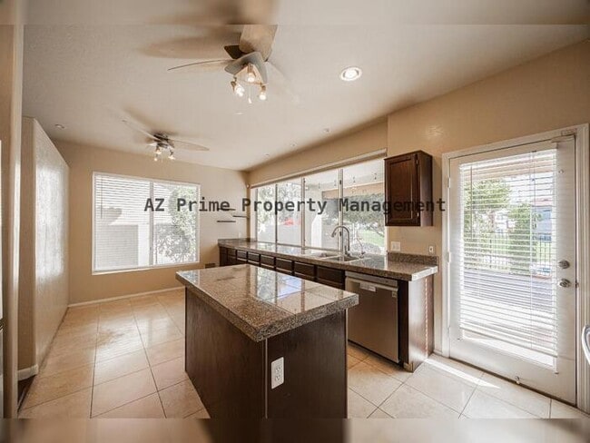 Building Photo - 9603 S 51st St