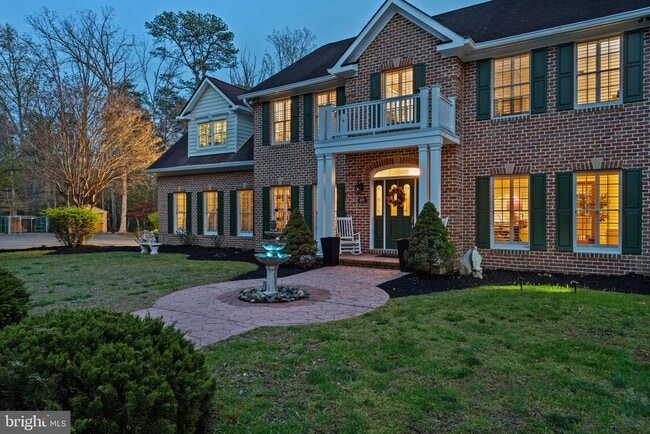 Building Photo - 301 Sturtons Ln