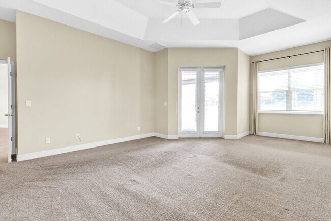 Building Photo - 1280 S Village Square