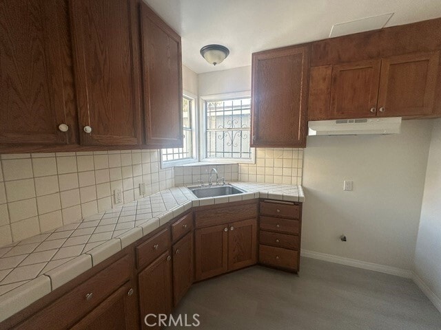 Building Photo - 8811 S Budlong Ave