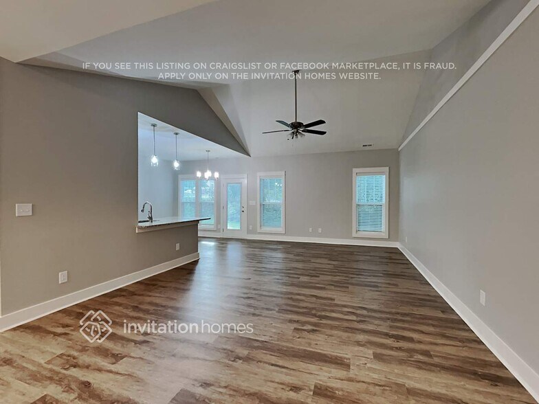 Building Photo - 202 N Toria Dr