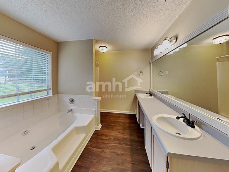 Building Photo - 2267 Rocksram Ct