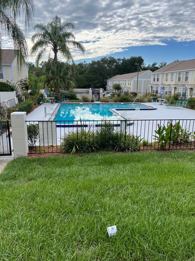 Building Photo - 13536 Embassy Park Ct