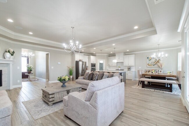 Building Photo - 1715 Overshine Ln
