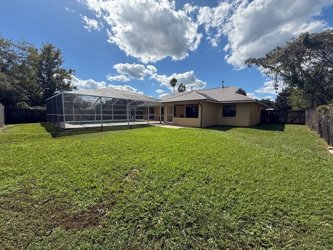 Building Photo - Charming 3-Bed, 2-Bath Oasis with Pool & E...