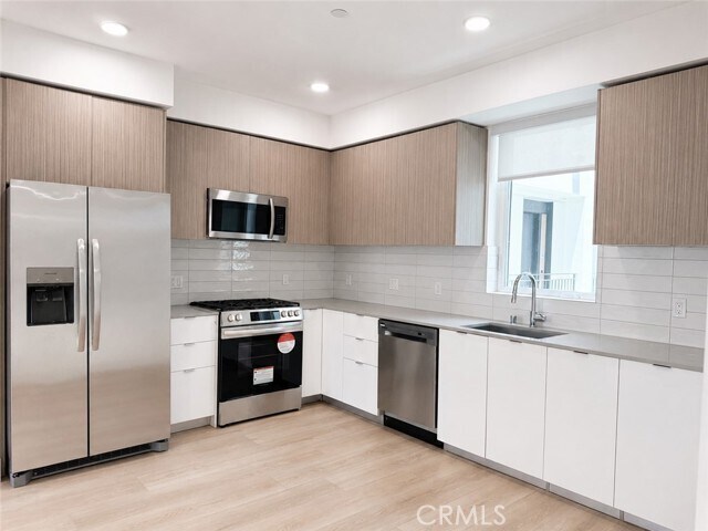 Building Photo - 12078 Guerin St
