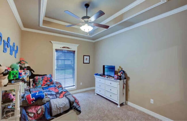 Building Photo - 5105 Tensas Dr
