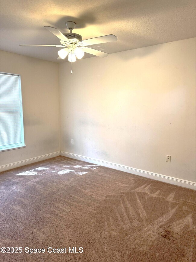 Building Photo - 4158 Rolling Hill Dr