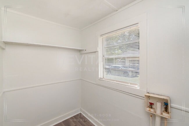 Building Photo - Newly Updated 1 Bed/1 Bath House in Mobile!