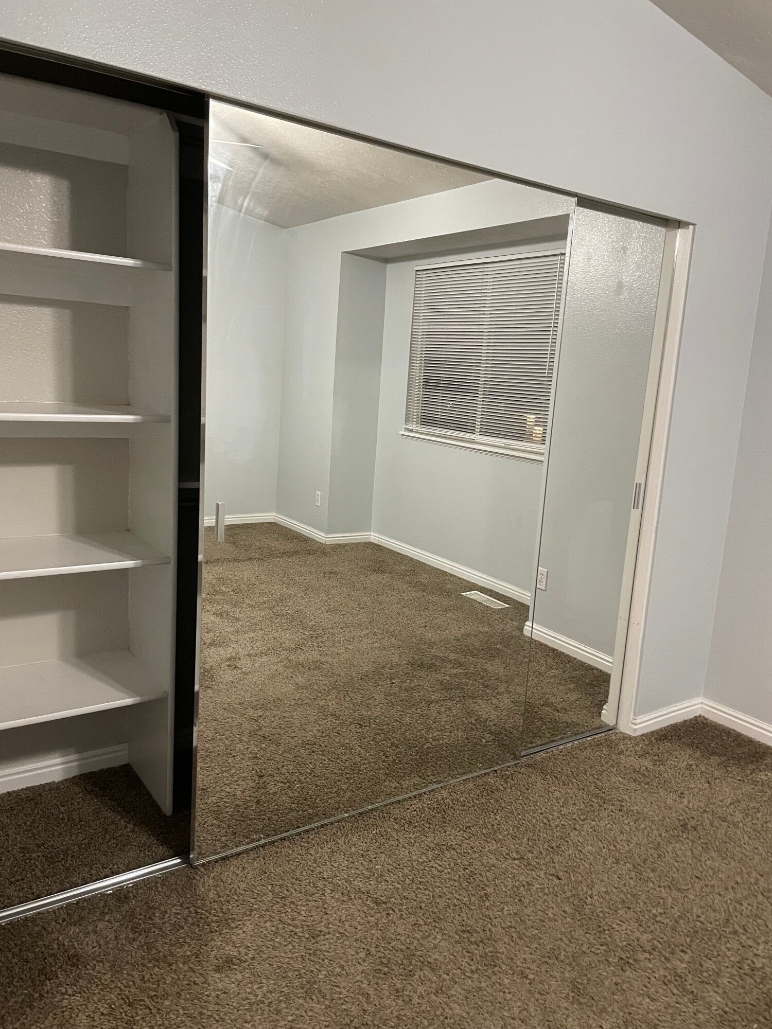 Building Photo - 1420 W Salvia Pl