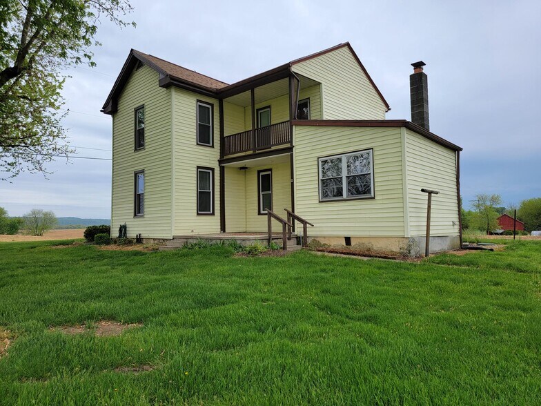 Building Photo - 2415 Donegal Springs Rd