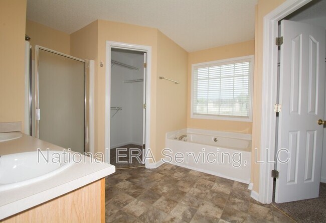 Building Photo - 106 Meghan Pl