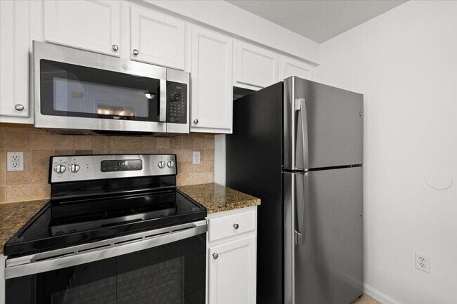 Building Photo - 155 Galicia Way