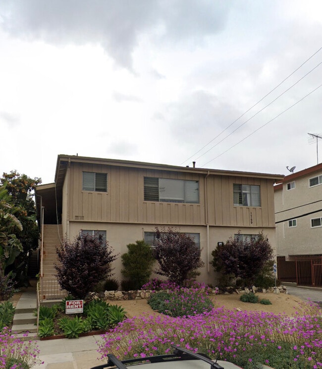 Primary Photo - 1759 Winona Blvd