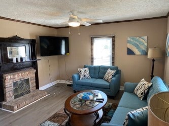 Building Photo - 120 Pearl St