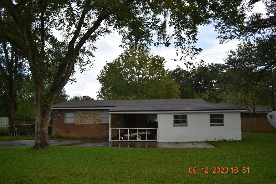 Building Photo - 2537 Chris Ct