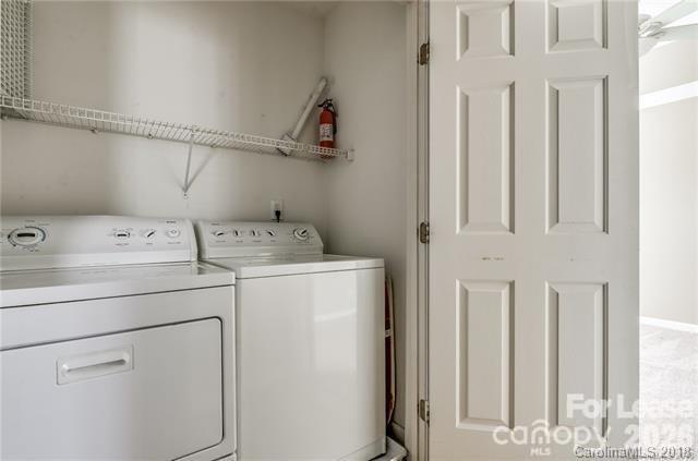 Building Photo - 12624 Cardinal Woods Dr