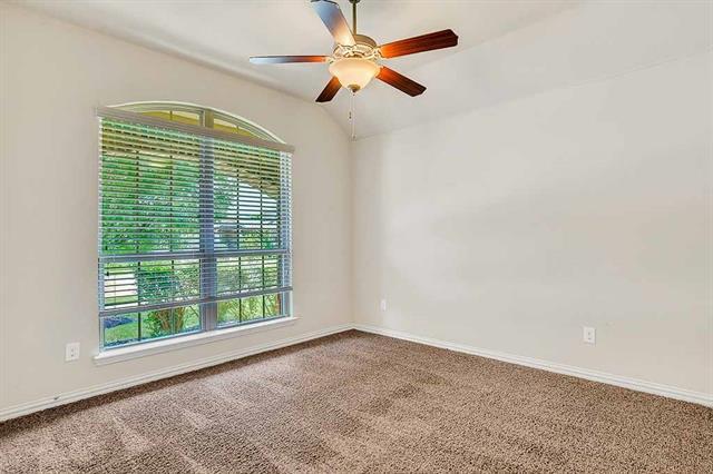 Building Photo - 183 Balfour Dr