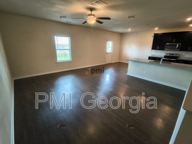 Building Photo - 3541 Falconwood Dr