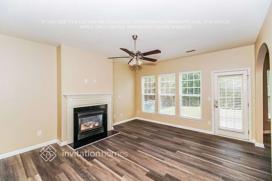 Building Photo - 1217 Hammond Dr