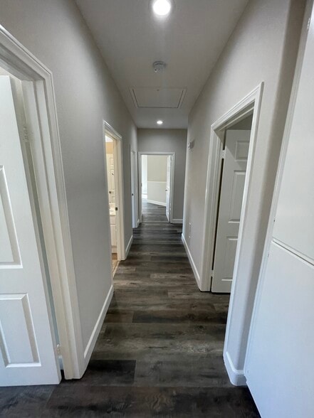 Building Photo - 1249 Bernardo Ave