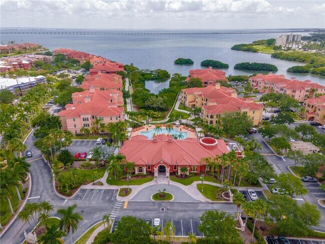 Building Photo - 2713 Via Murano