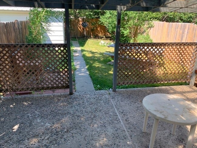 Building Photo - A Street in Columbus