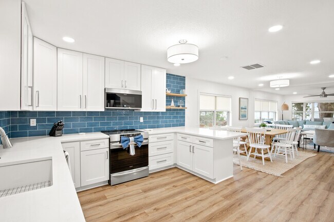 Building Photo - 13920 SE 124th St