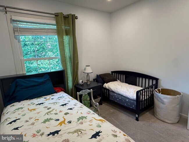 Building Photo - 5832 Apsley House Ct