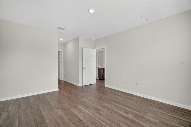 Building Photo - 4590 Boxwood Wy