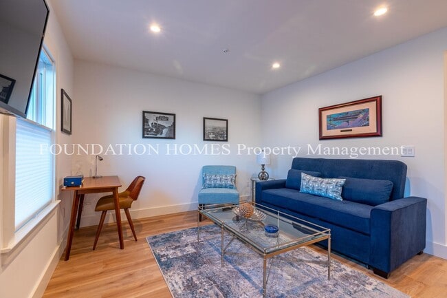 Building Photo - Newly Remodeled - Luxury Finishes - Downtown - 1BR/1BA - FOUNDATION