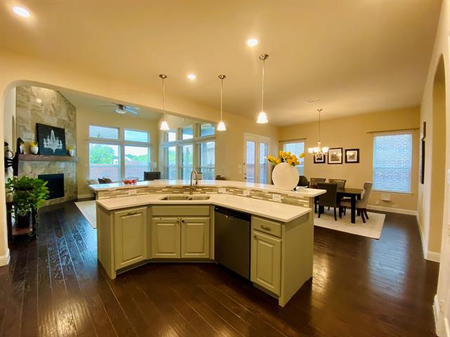 Building Photo - 5904 Mickelson Way