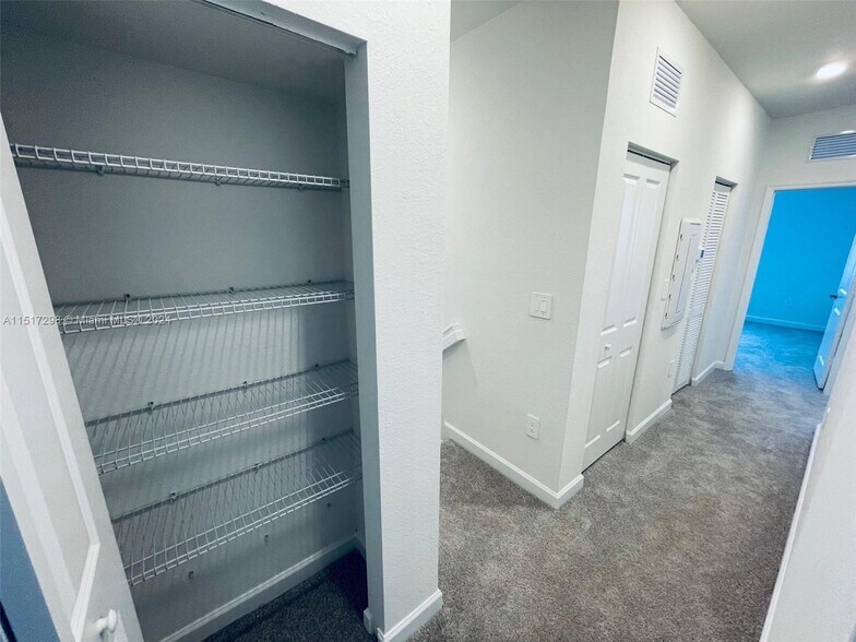 Building Photo - 12841 SW 243rd Ter