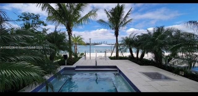 Building Photo - 1000 West Ave