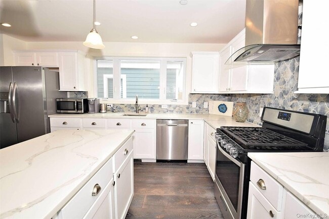 Building Photo - 31 Florida St