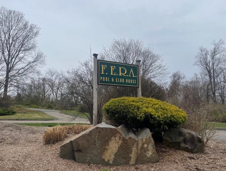 Building Photo - 173 Foxbridge Village Rd