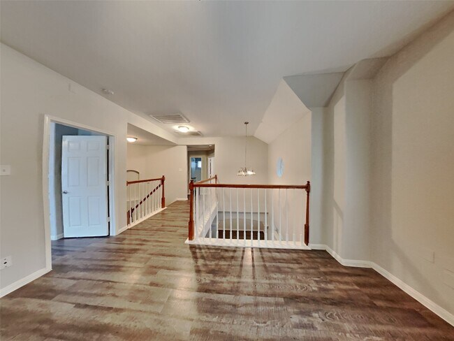 Building Photo - 18007 Oakloch Ct