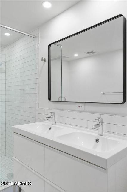 Building Photo - 825 N 3rd Ave