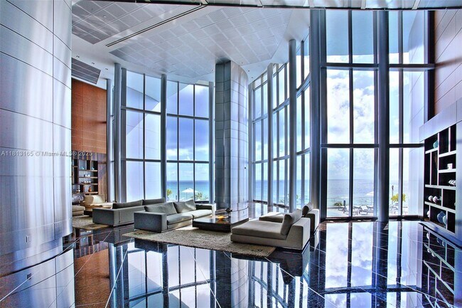 Building Photo - 17001 Collins Ave