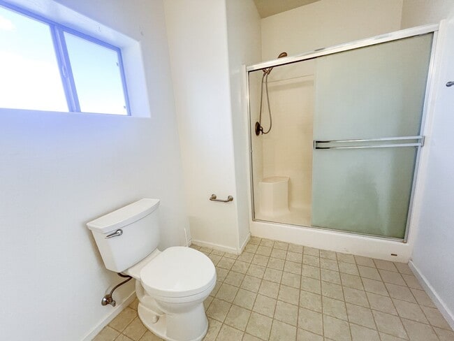 Building Photo - TOWNHOME - COTTONWOOD - Cottonwood Square Commons