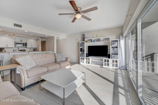 Building Photo - 1825 Riverside Dr