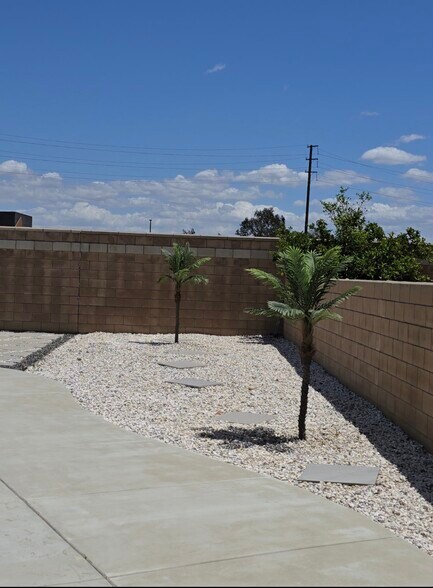 Building Photo - 8418 Lourenco Ln