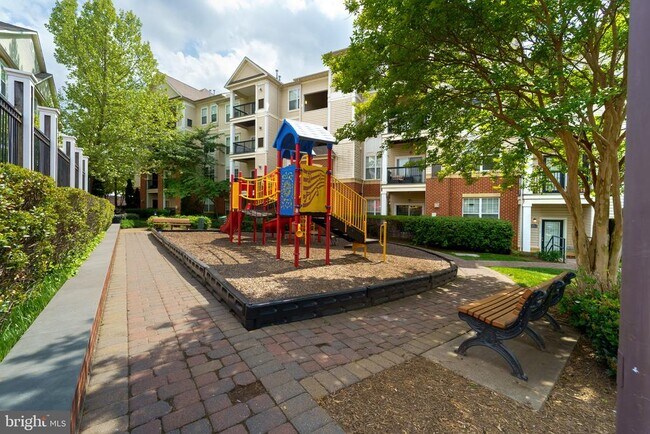 Building Photo - 11391 Aristotle Dr