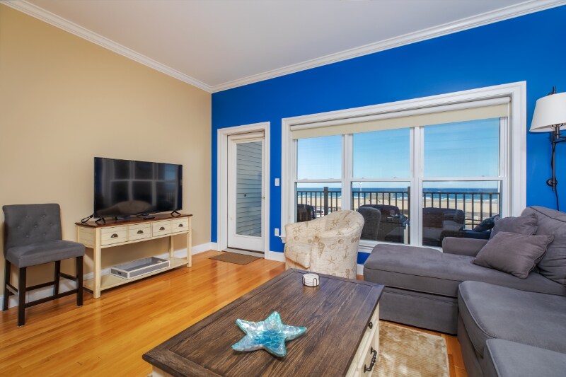 Building Photo - 83 Ocean Blvd